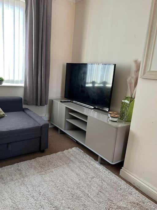 1 Bedroom Flat Sleeps 4 In Abingdon Oxfordshire Bagian luar foto